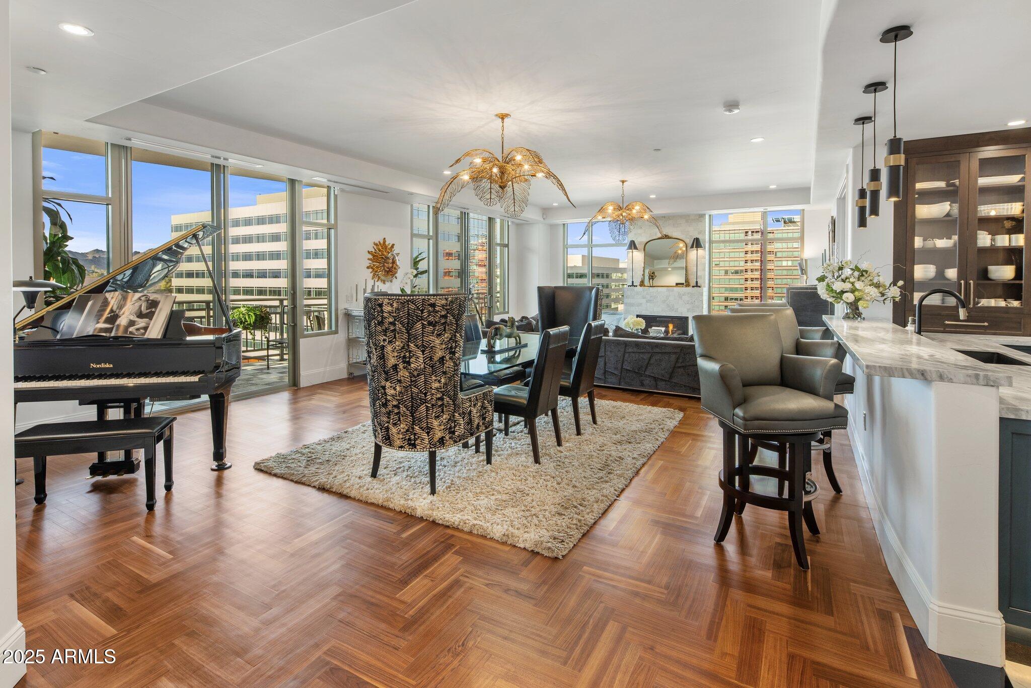 2211 E CAMELBACK Road 902