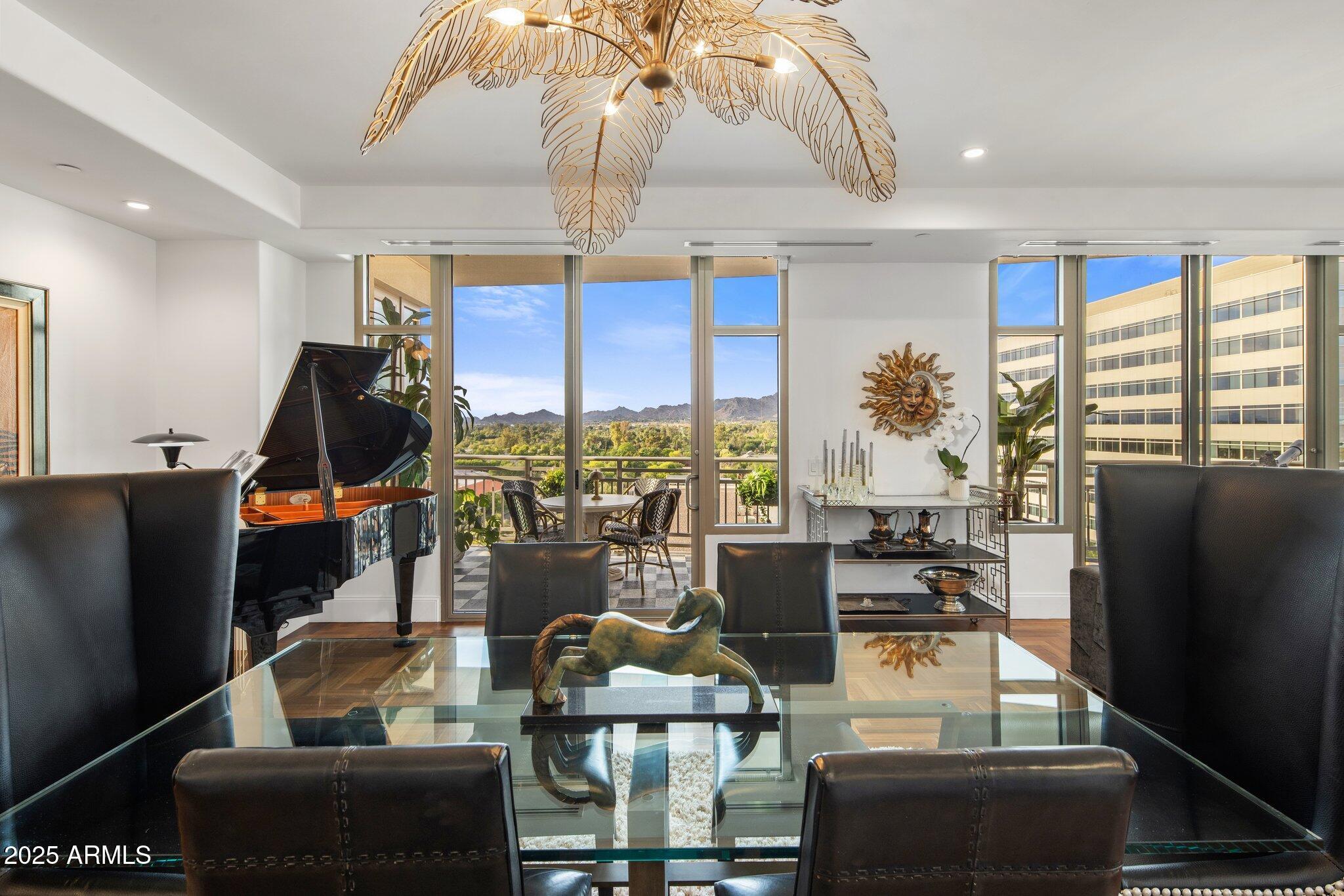 2211 E CAMELBACK Road 902