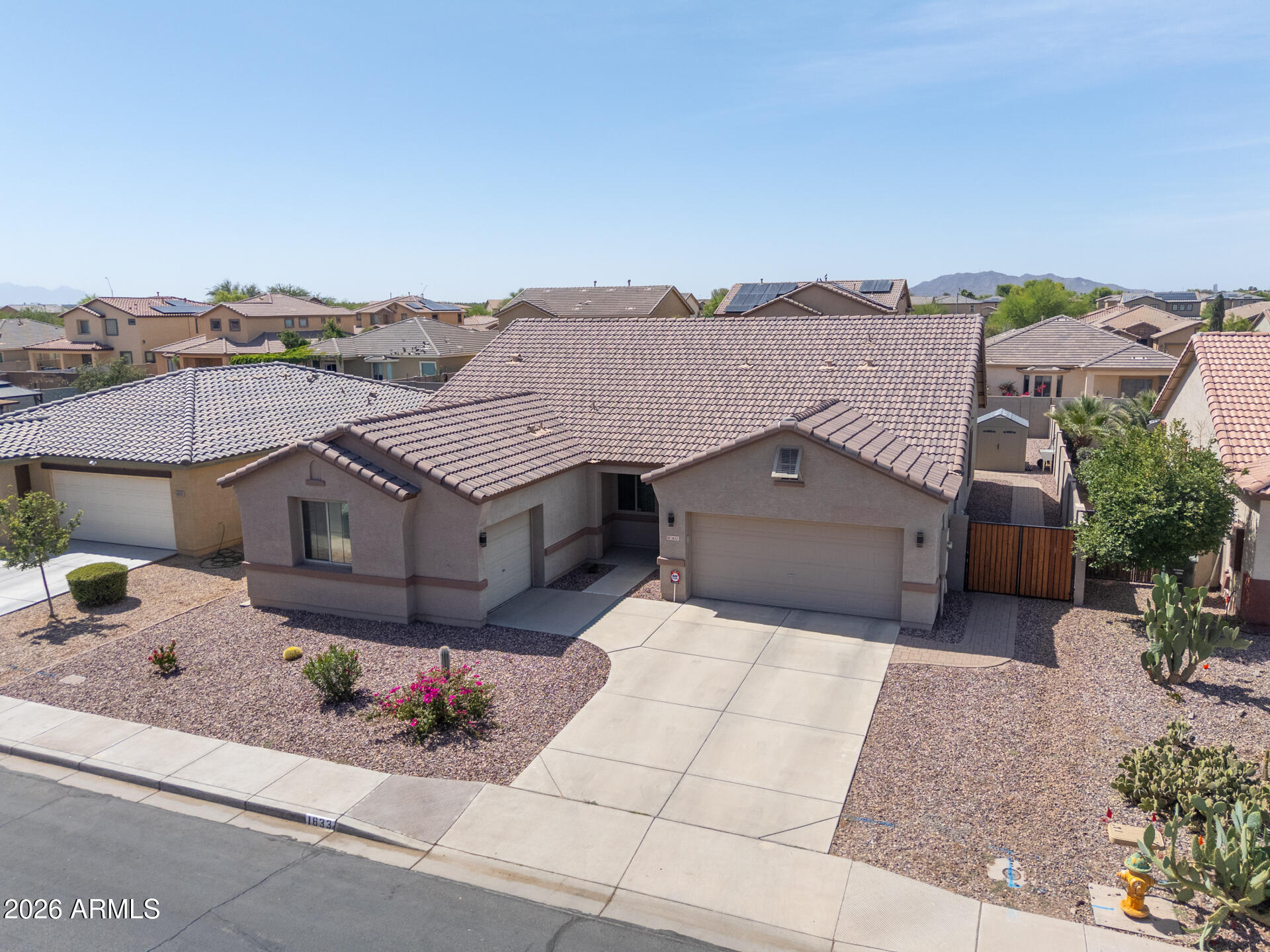1633 E PALO VERDE Drive
