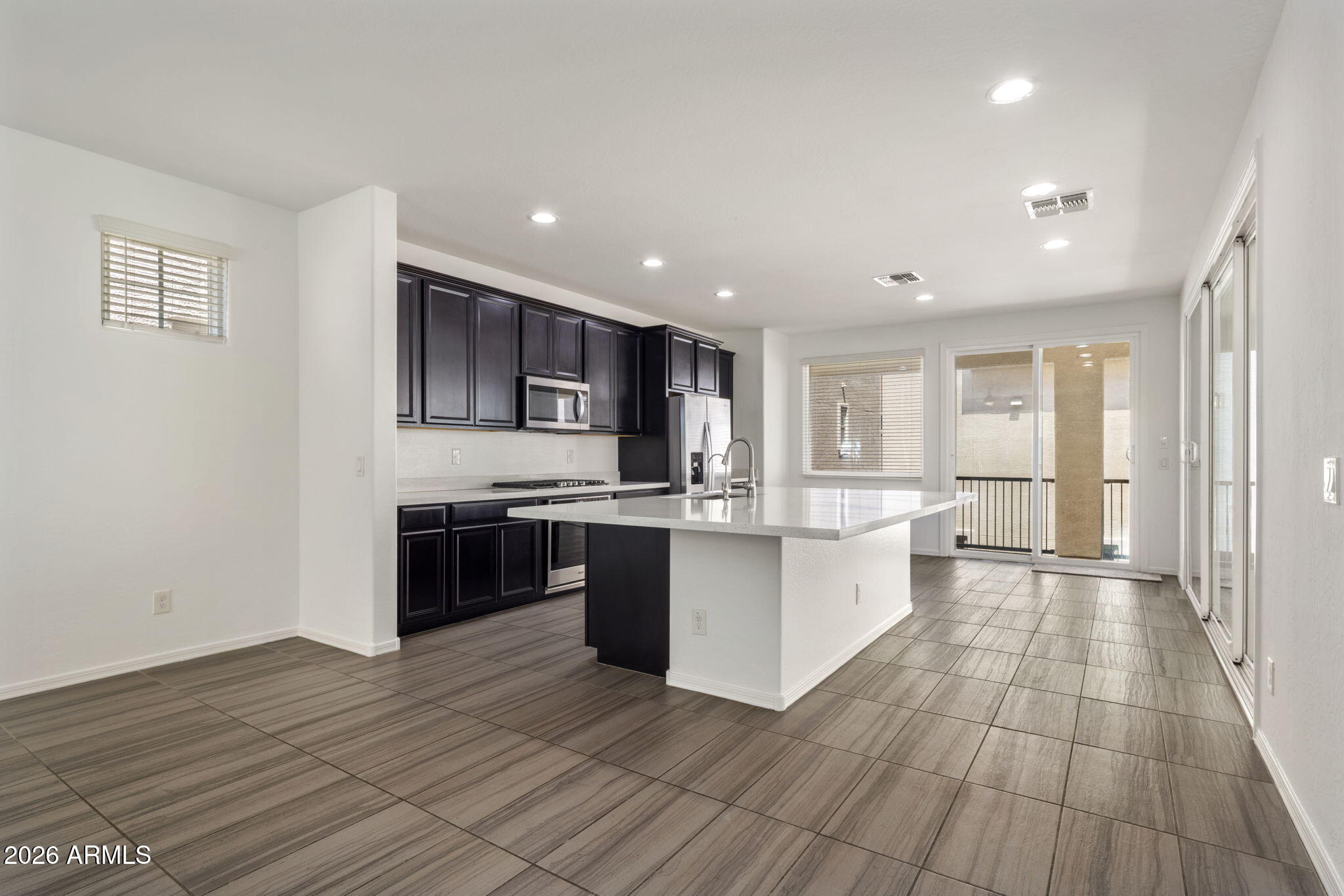 762 W FLINTLOCK Way