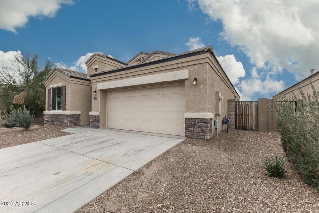 Photo of 31009 W Columbus Avenue, Buckeye, AZ 85396 (MLS # 6989183)