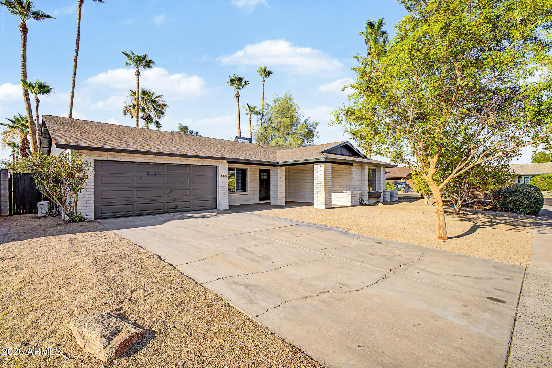 556 W KIVA Avenue
