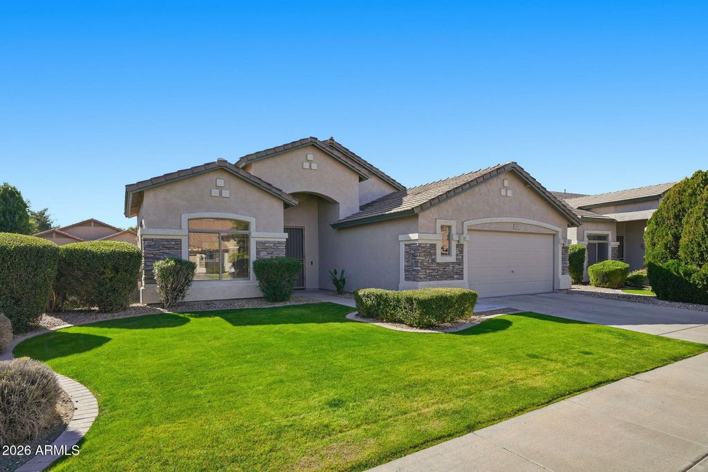 Photo of 2175 W Olive Way, Chandler, AZ 85248 (MLS # 6977440)