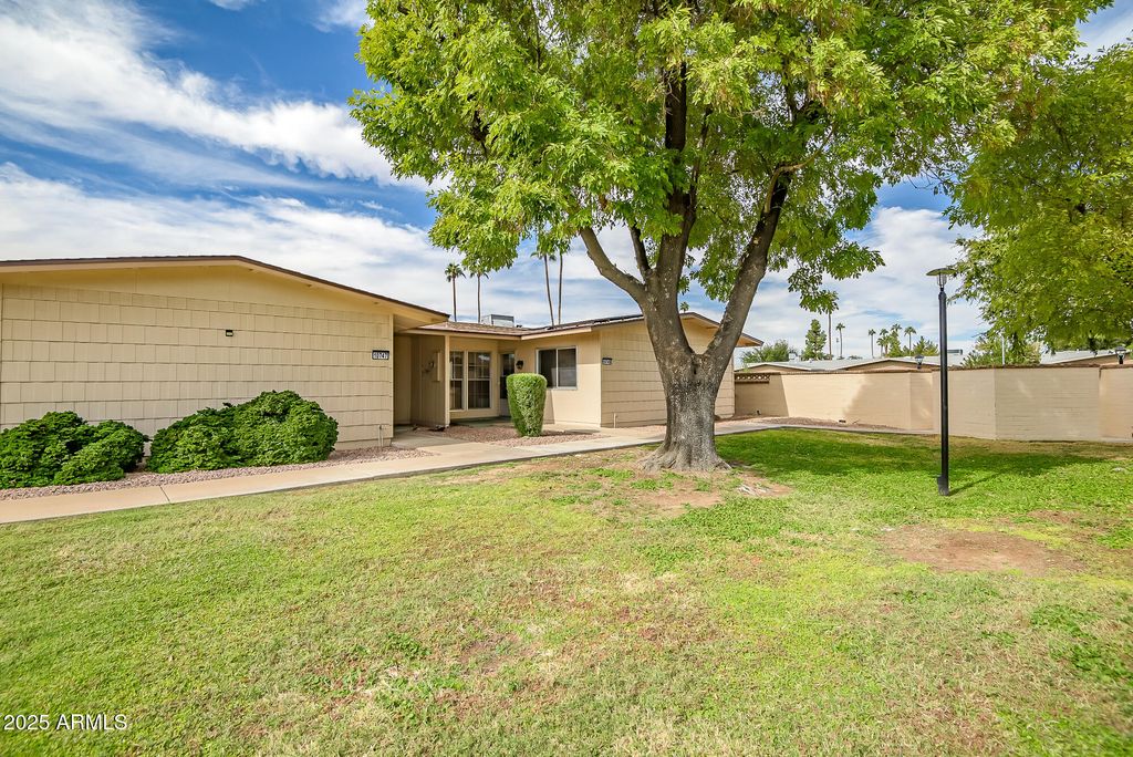 Photo of 10749 W Santa Fe Drive, Sun City, AZ 85351 (MLS # 6906500)