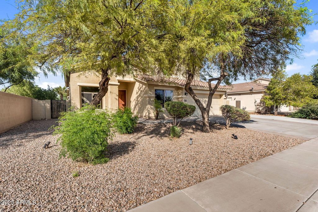 Photo of 2546 E San Rafael Trail, Casa Grande, AZ 85194 (MLS # 6916279)