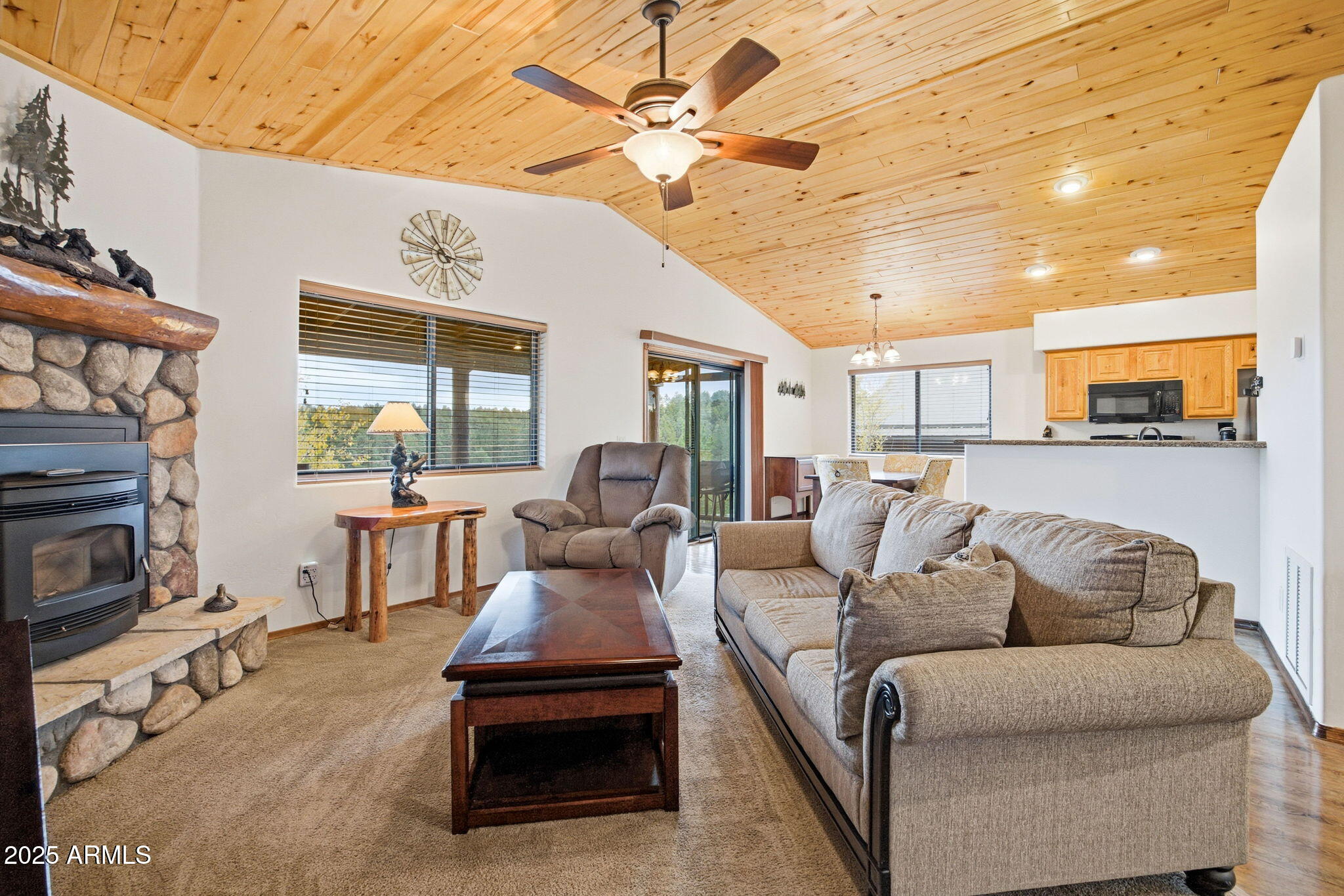 1921 N BISON RIDGE Trail