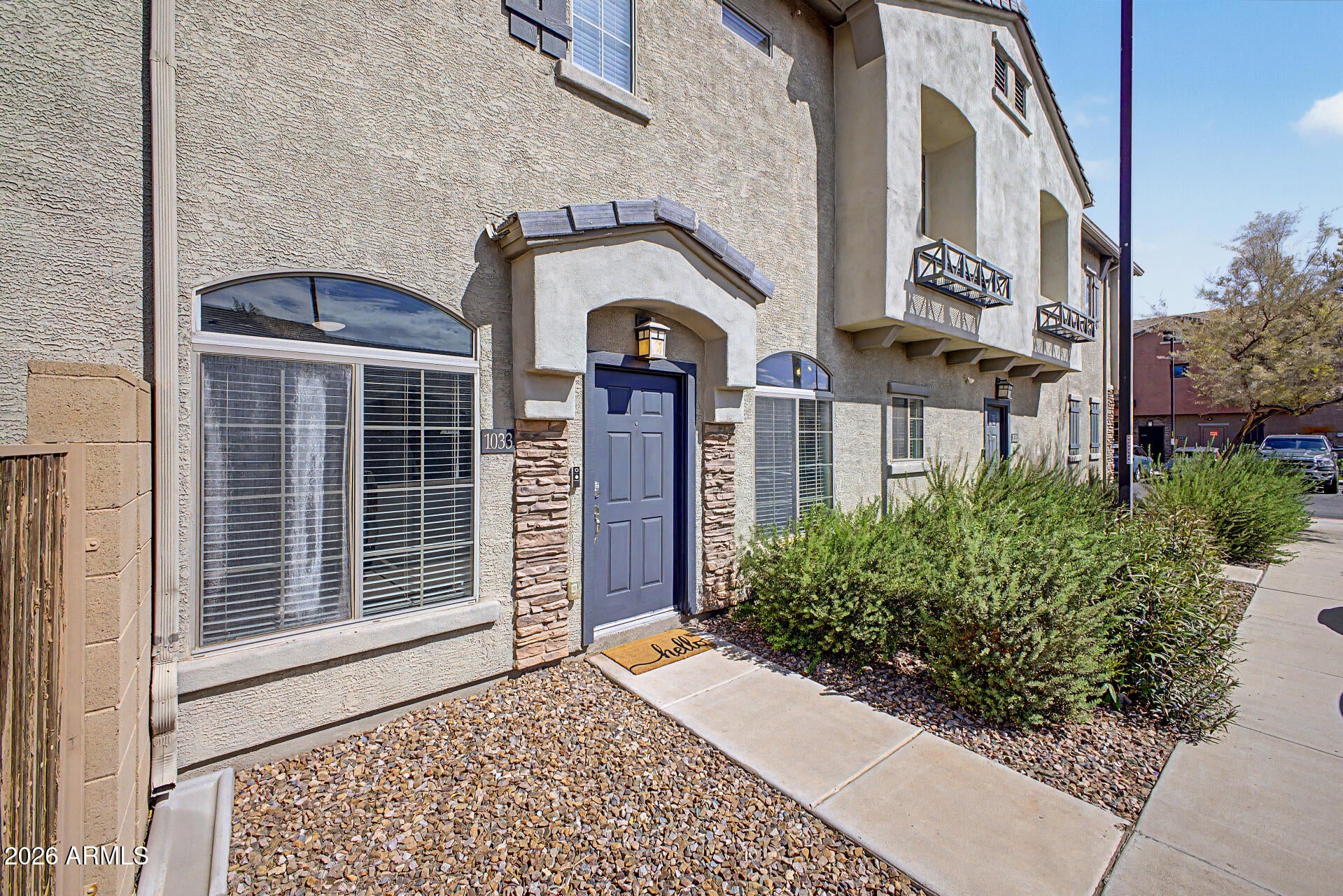 1350 S GREENFIELD Road 1033
