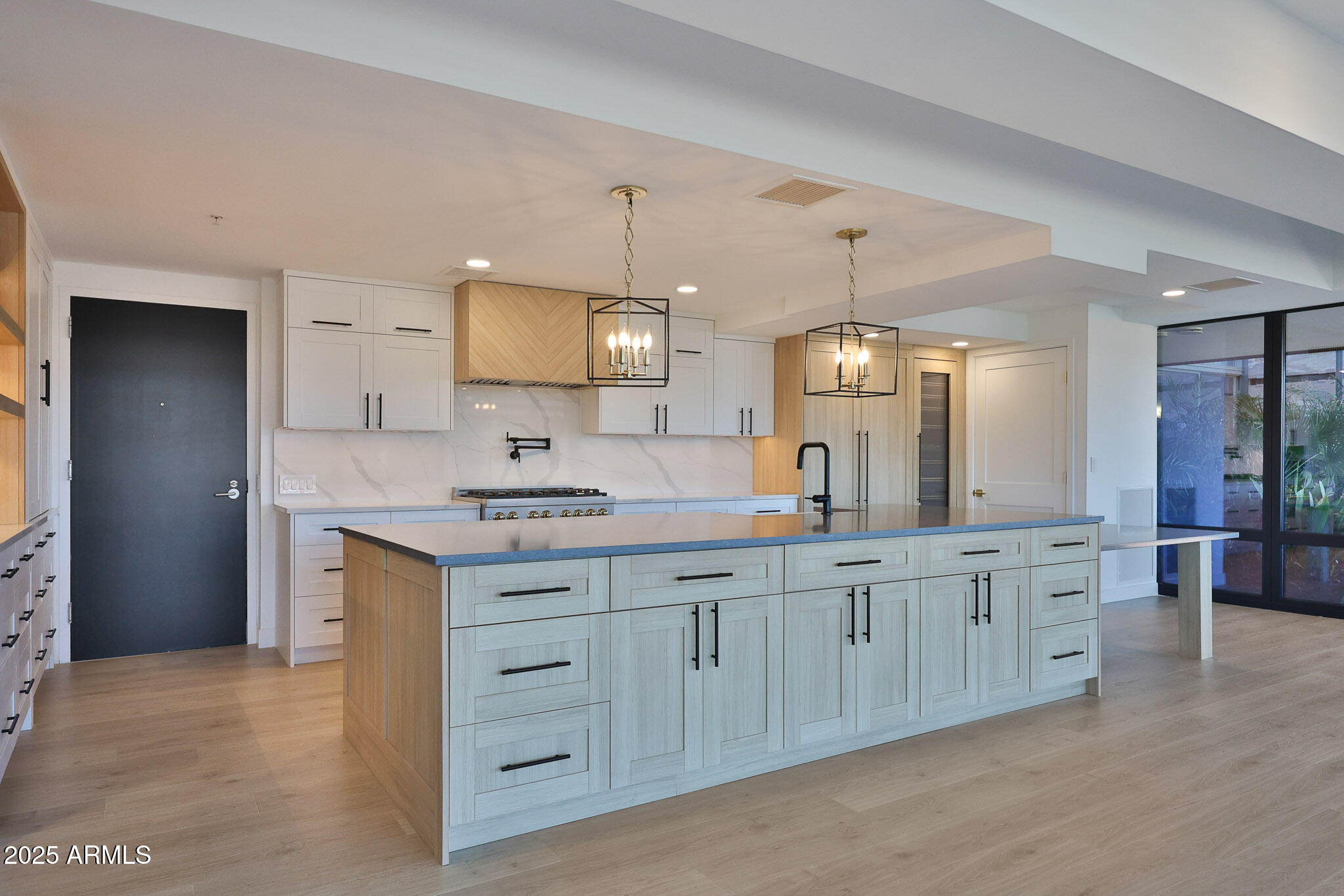 7161 E RANCHO VISTA Drive 6009