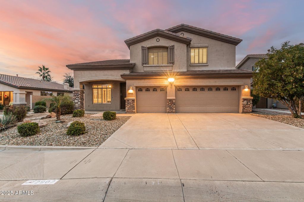 Photo of 2902 N 141st Avenue, Goodyear, AZ 85395 (MLS # 6960998)