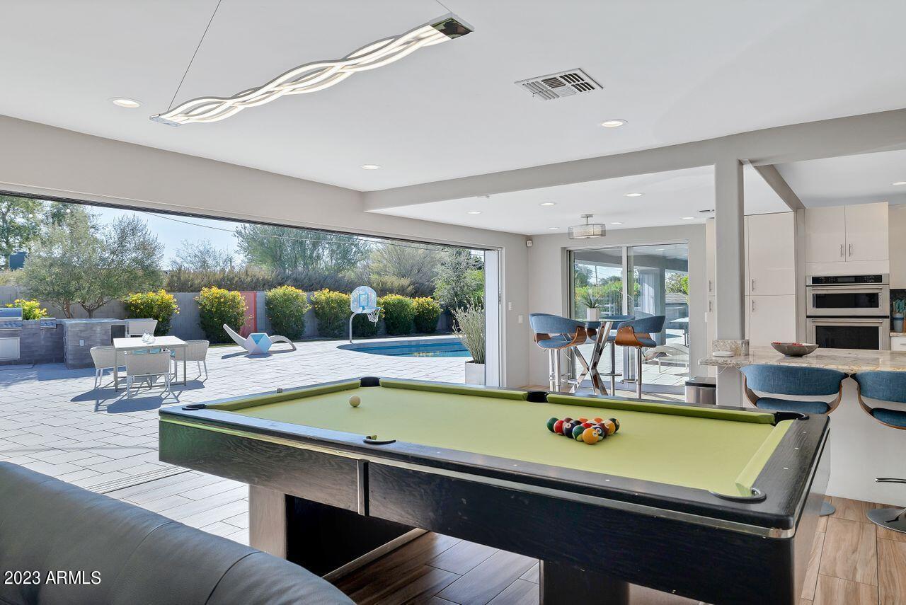 DEL RAY ESTATES - Residential