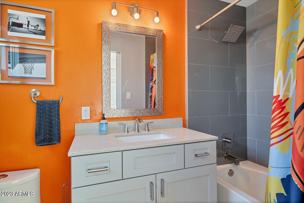 DEL RAY ESTATES - Residential