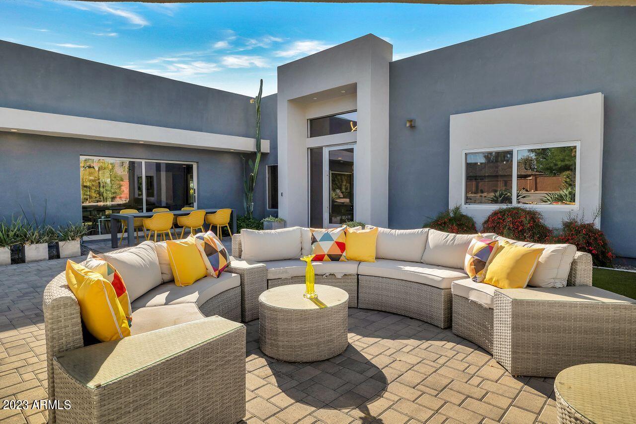 DEL RAY ESTATES - Residential