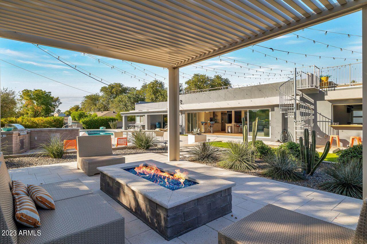 DEL RAY ESTATES - Residential