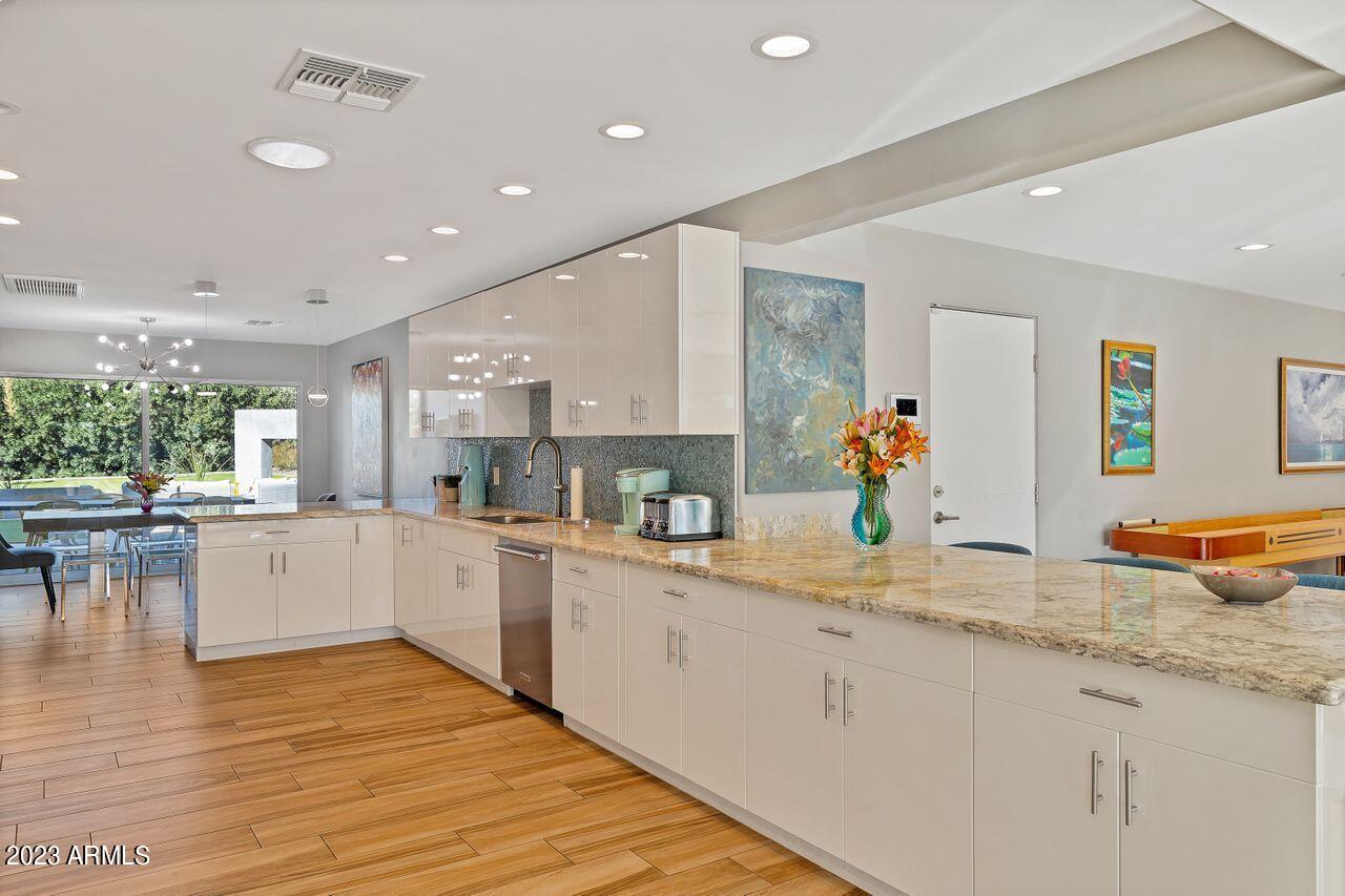 DEL RAY ESTATES - Residential