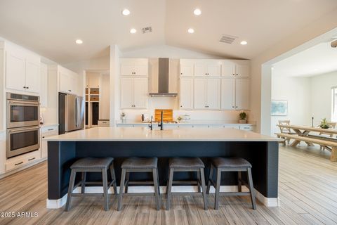 4553 S RASTER -- Mesa AZ 85212