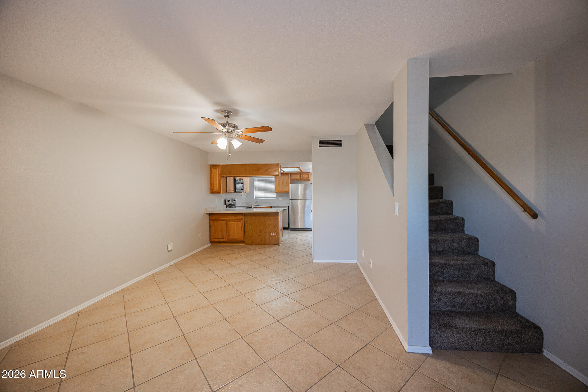1055 W 5TH Street 18