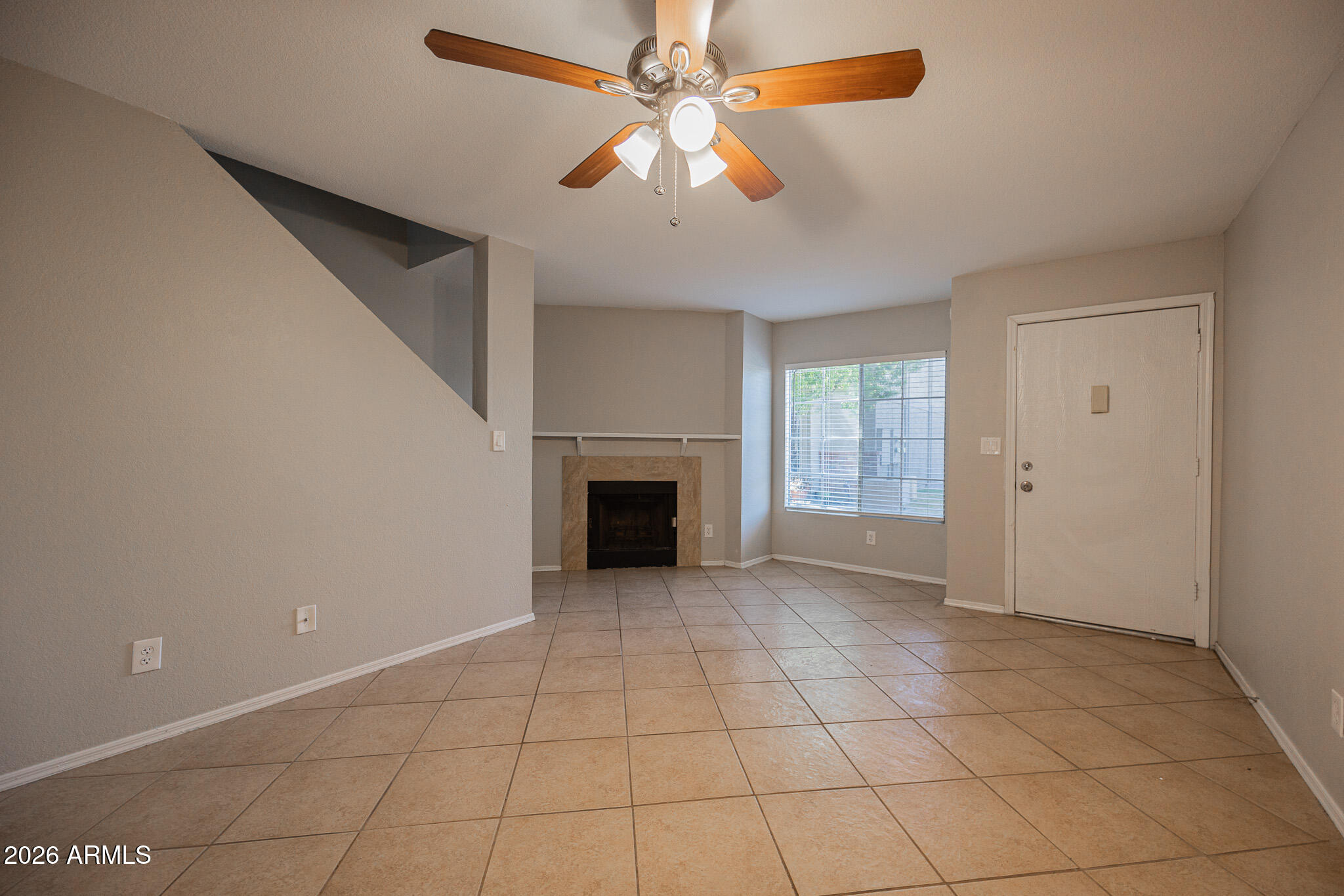 1055 W 5TH Street 18