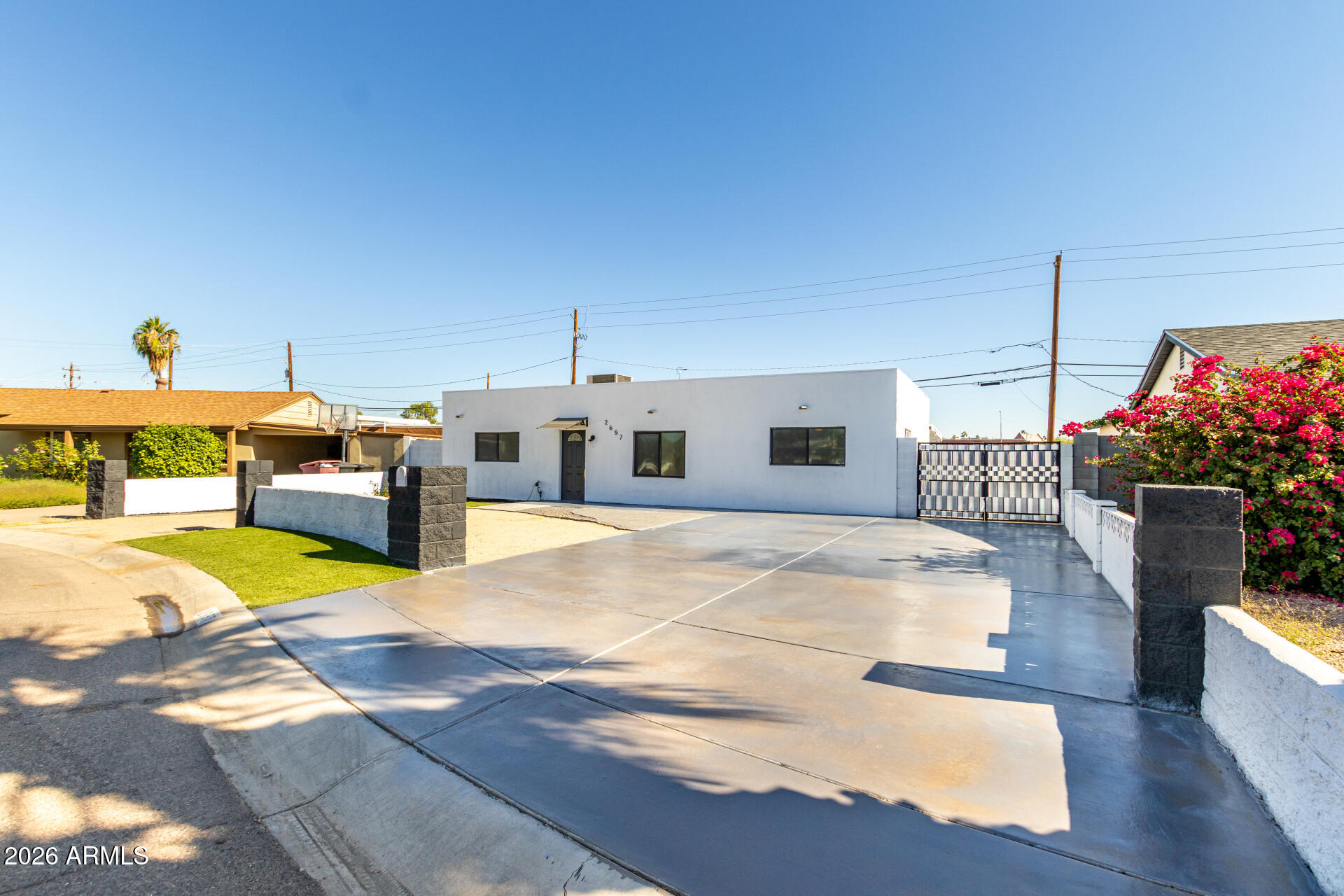 2657 N 71ST Place