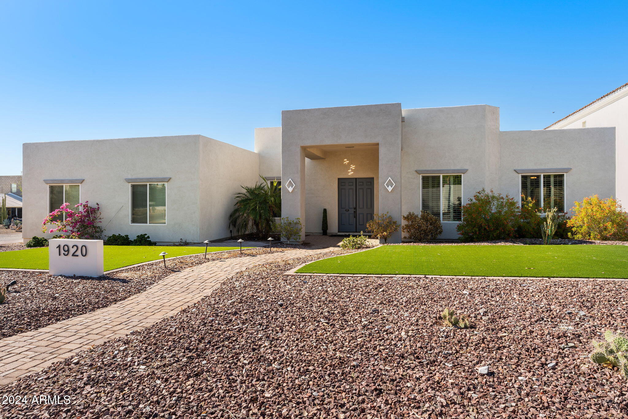 1920 E AURELIUS Avenue