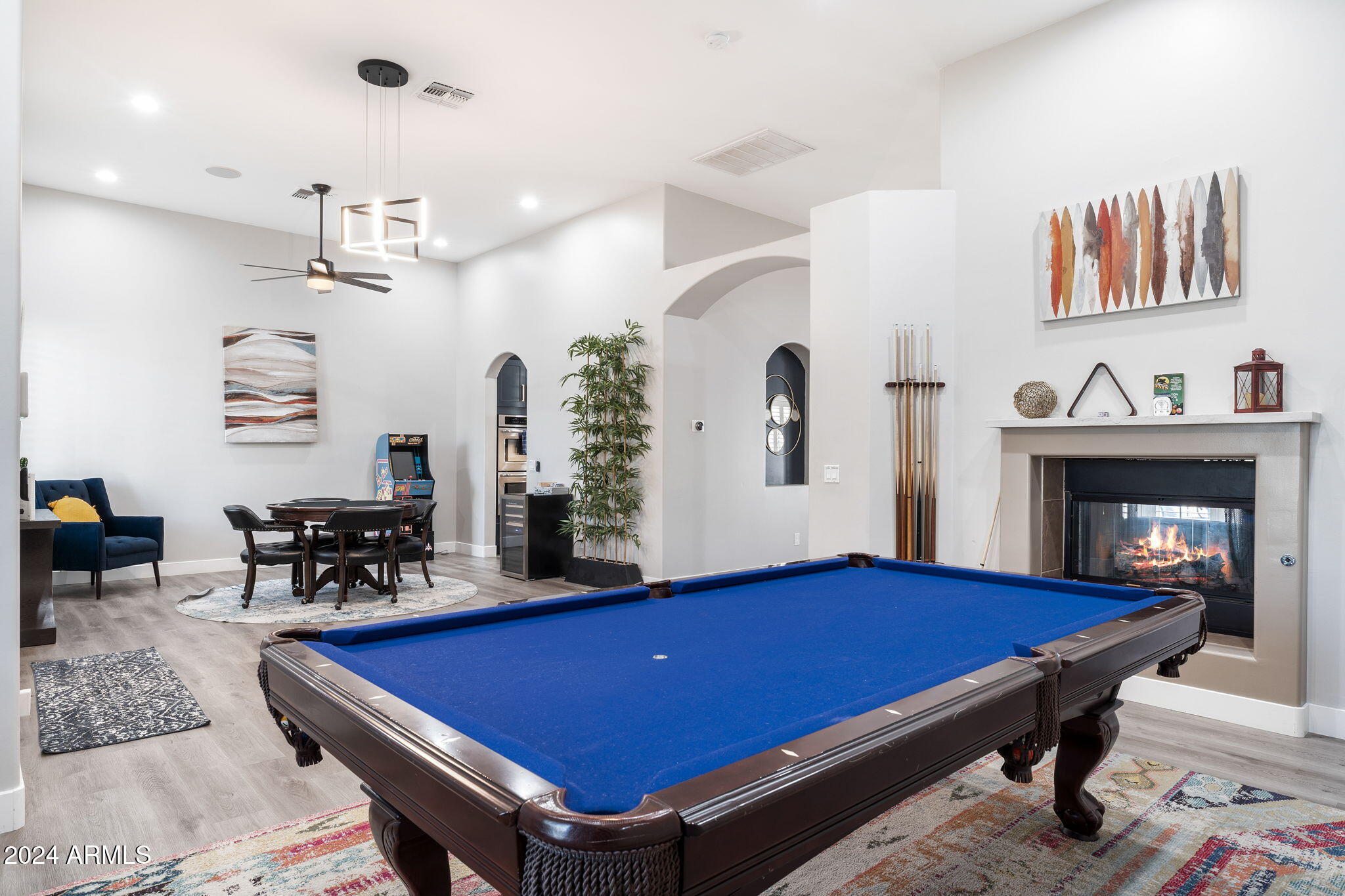 1920 E AURELIUS Avenue