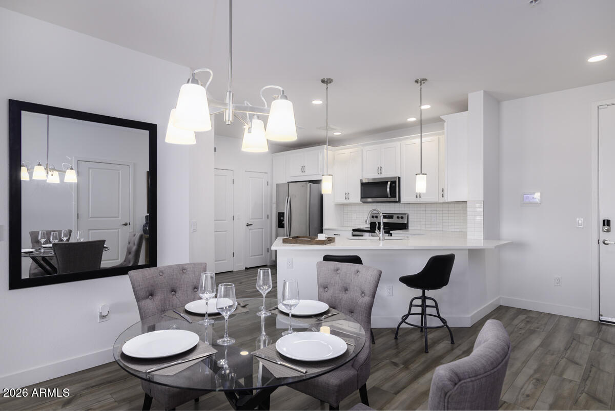 2511 W QUEEN CREEK Road 380