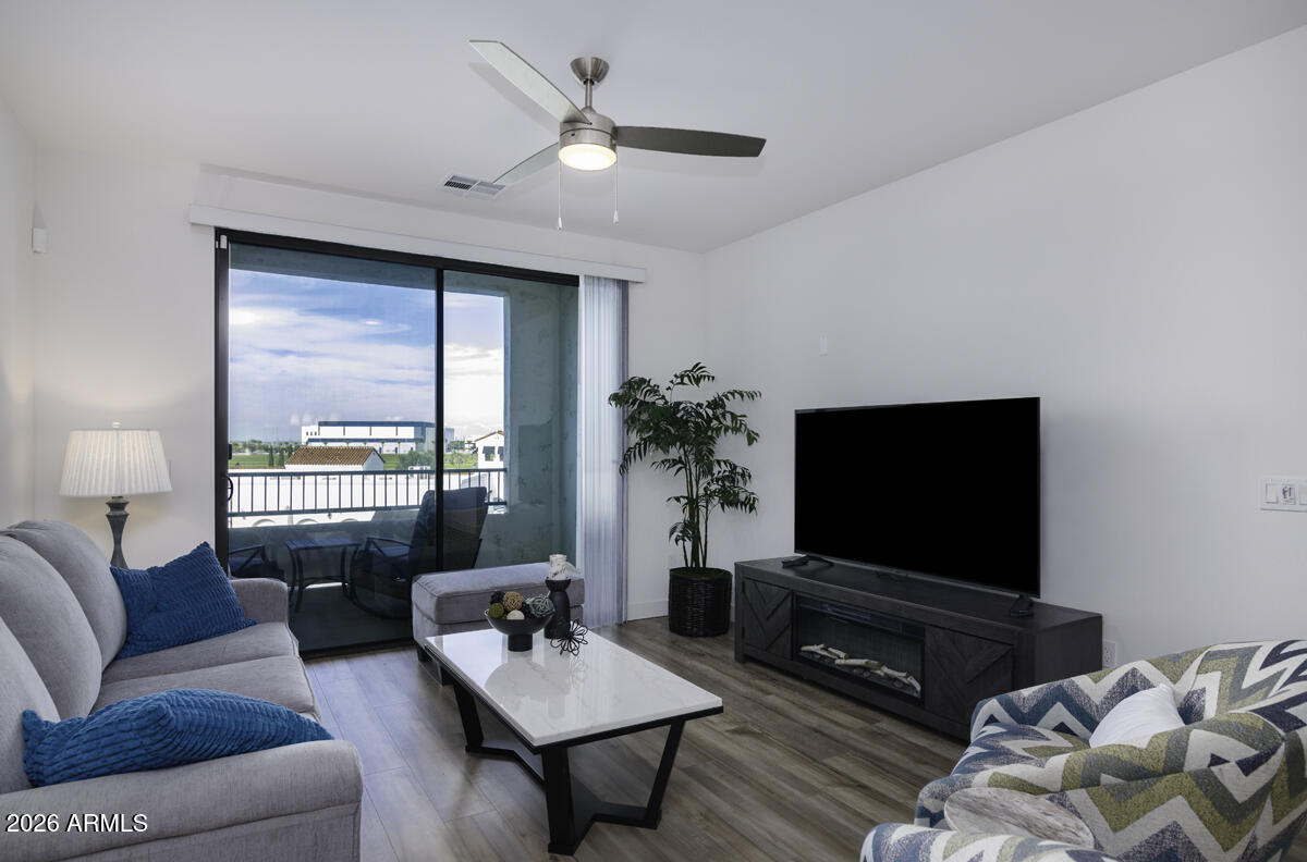 2511 W QUEEN CREEK Road 380