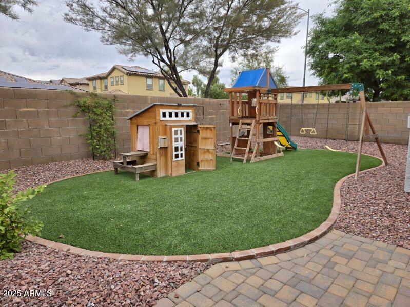 16376 W Roosevelt Street