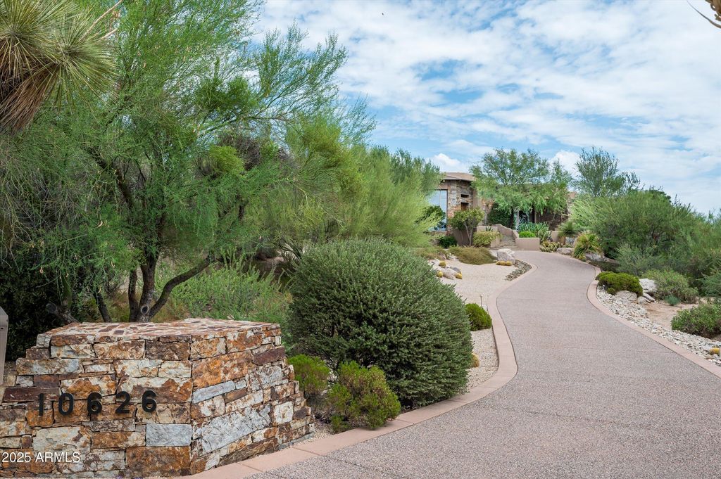 Photo of 10626 E Palo Brea Drive, Scottsdale, AZ 85262 (MLS # 6930101)