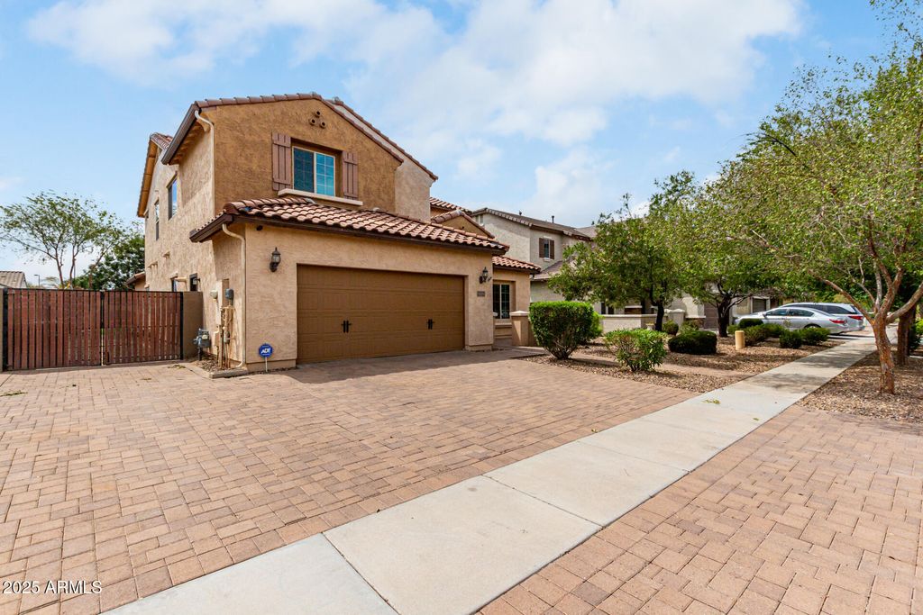 Photo of 3141 E Chisum Lane, Gilbert, AZ 85297 (MLS # 6912295)