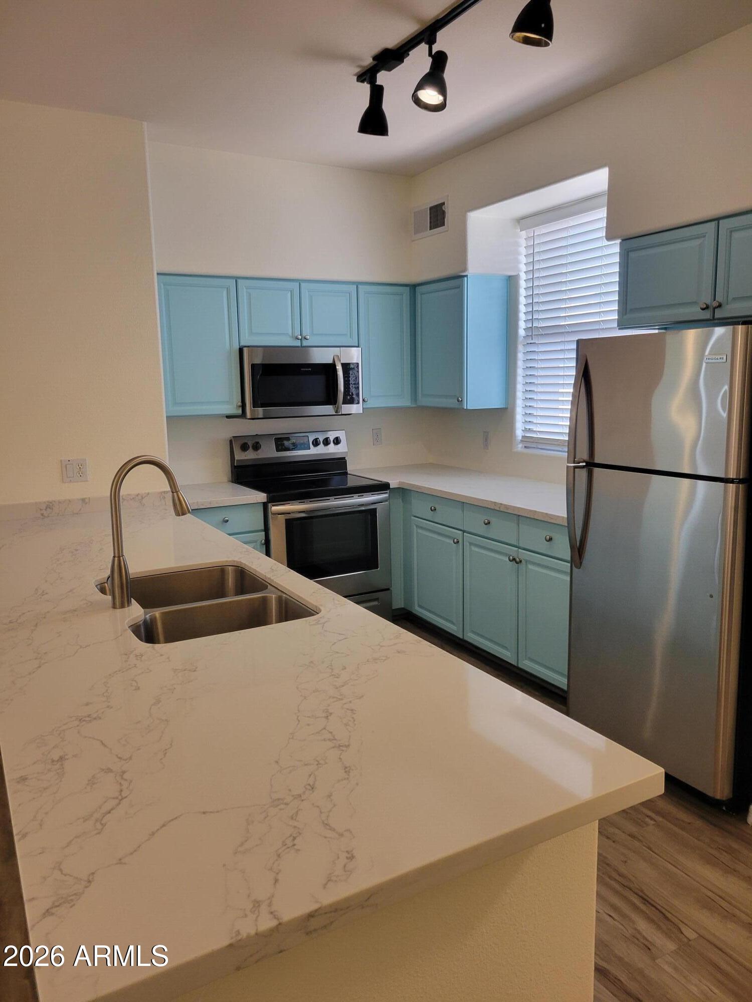 19777 N 76TH Street 2336