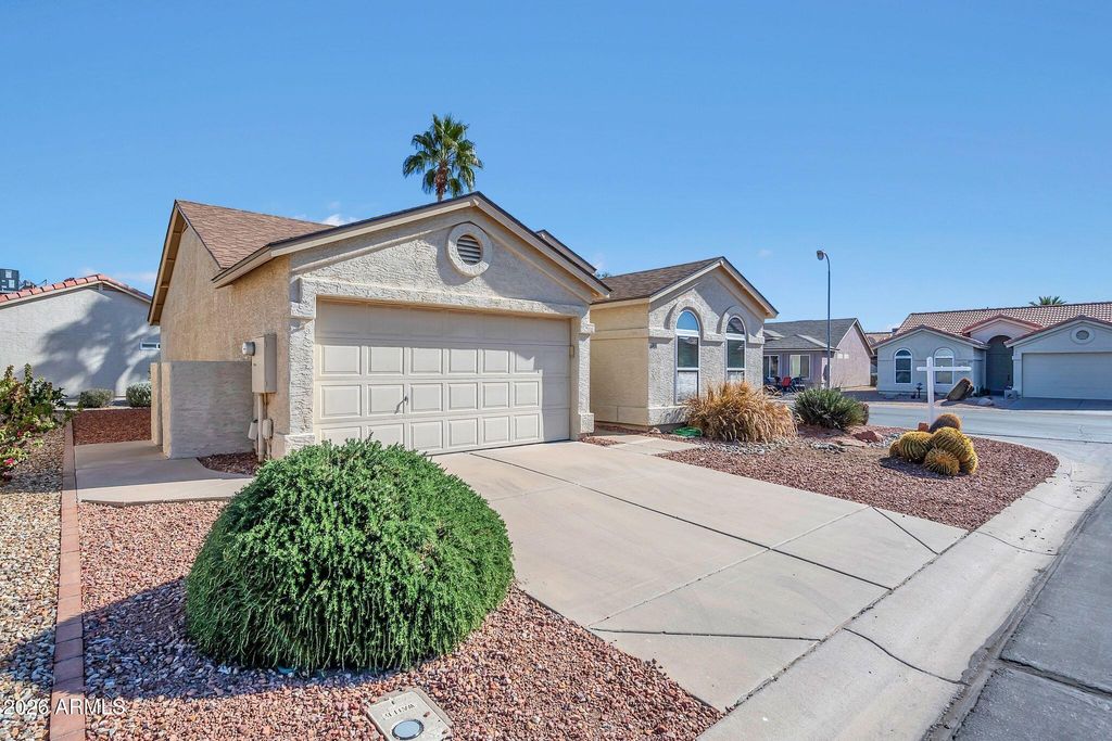 Photo of 6901 S Coral Gable Drive, Chandler, AZ 85249 (MLS # 6977654)
