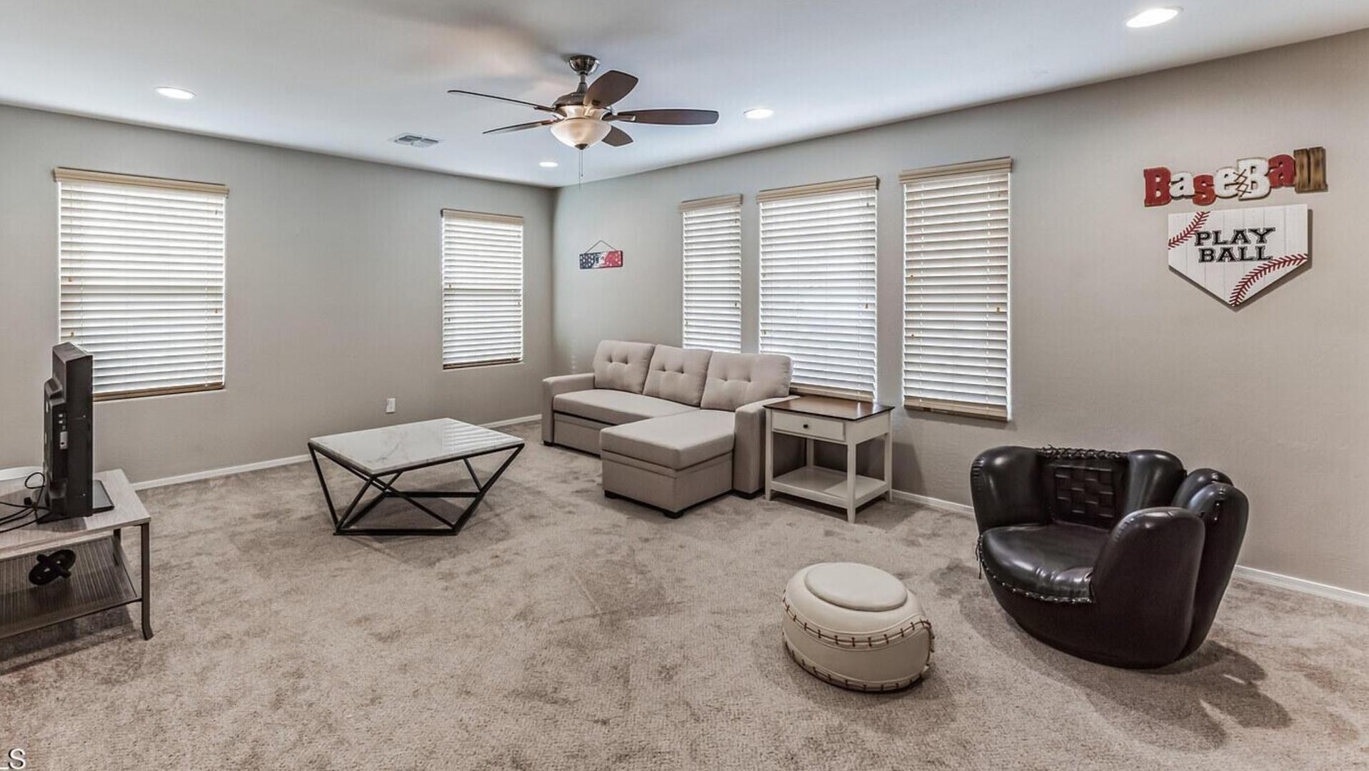 7657 S Debra Drive