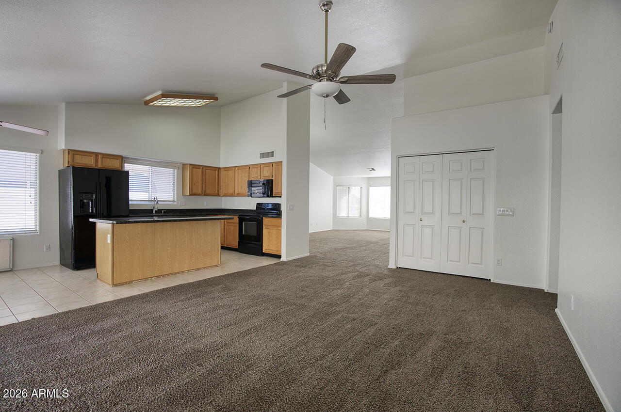 4302 E ROCK WREN Road