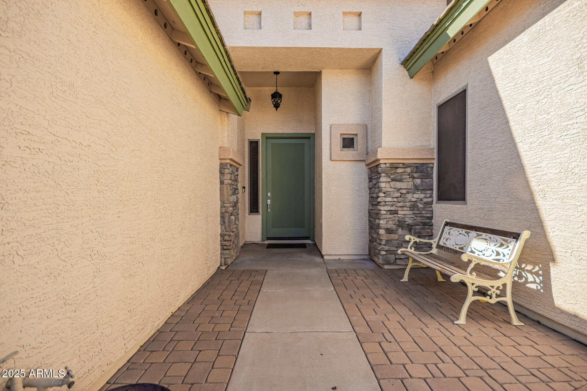 549 E SHEFFIELD Avenue