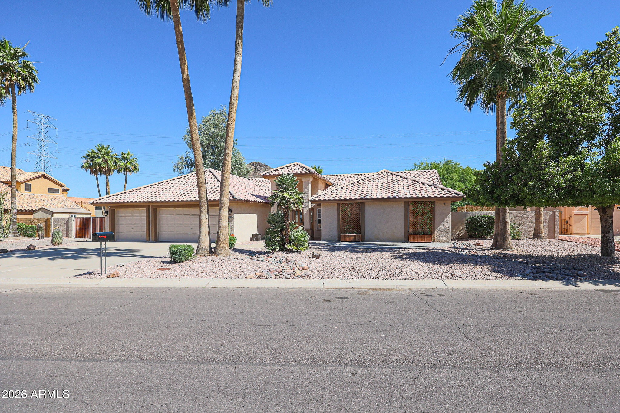 5542 W NORTHWOOD Drive