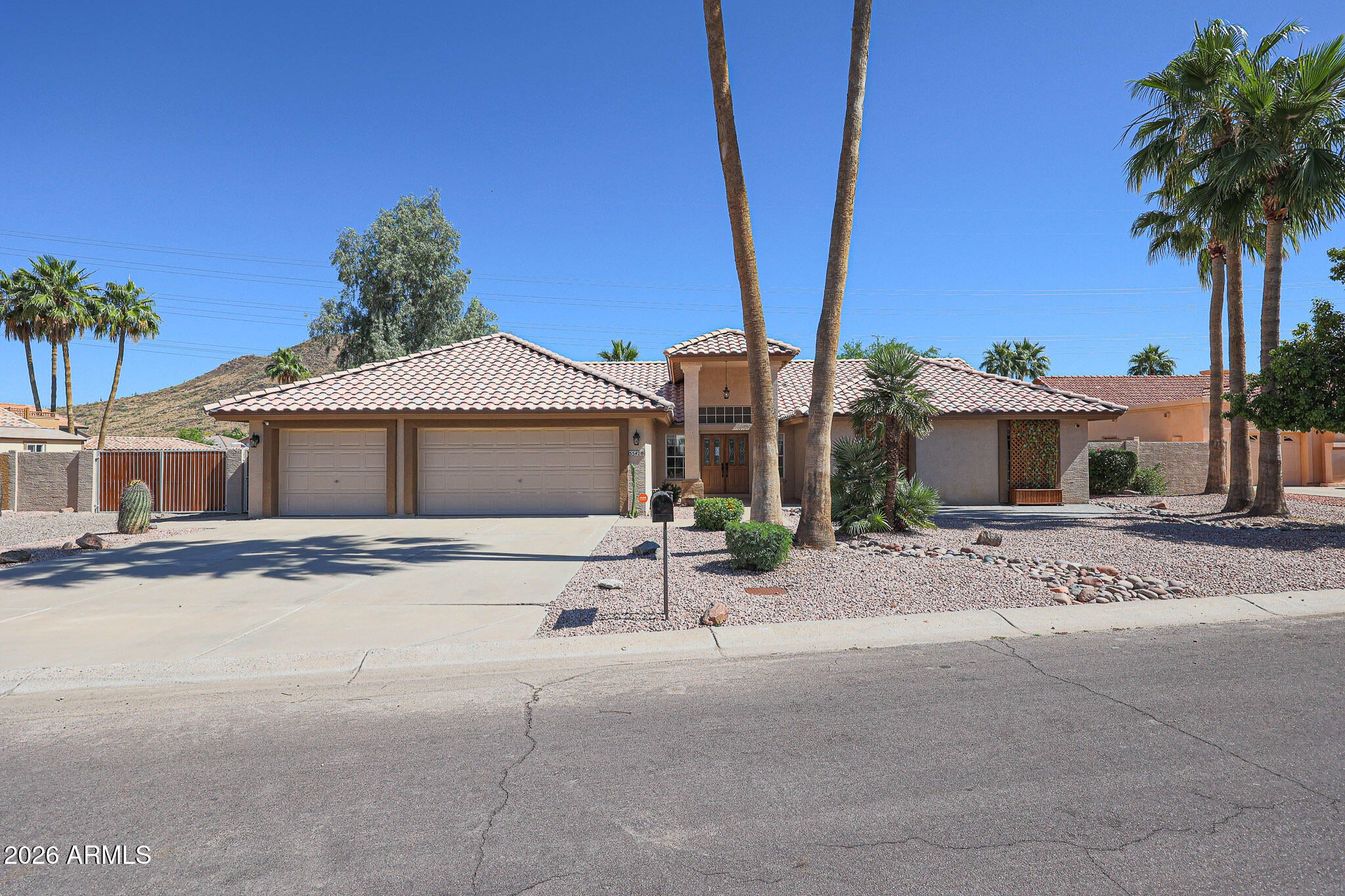 5542 W NORTHWOOD Drive