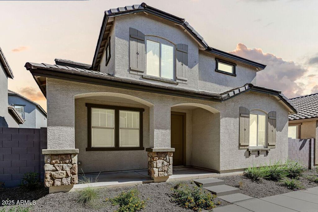 Photo of 9986 W Piccadilly Road, Avondale, AZ 85392 (MLS # 6921420)