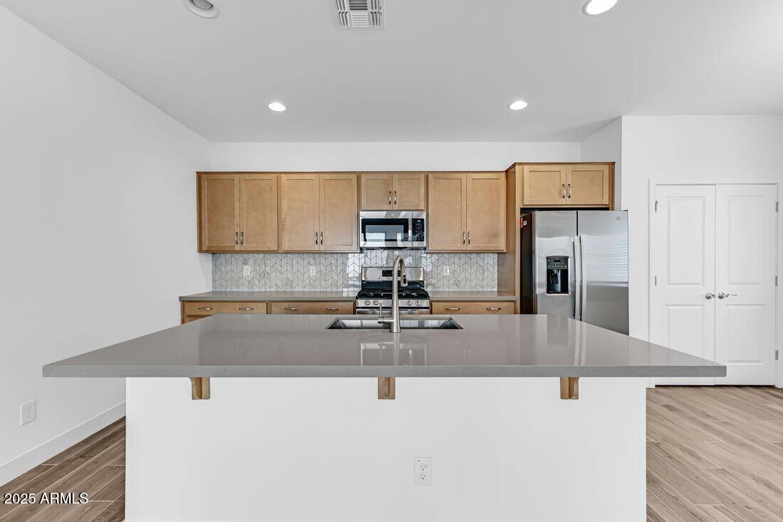 9986 W PICCADILLY Road