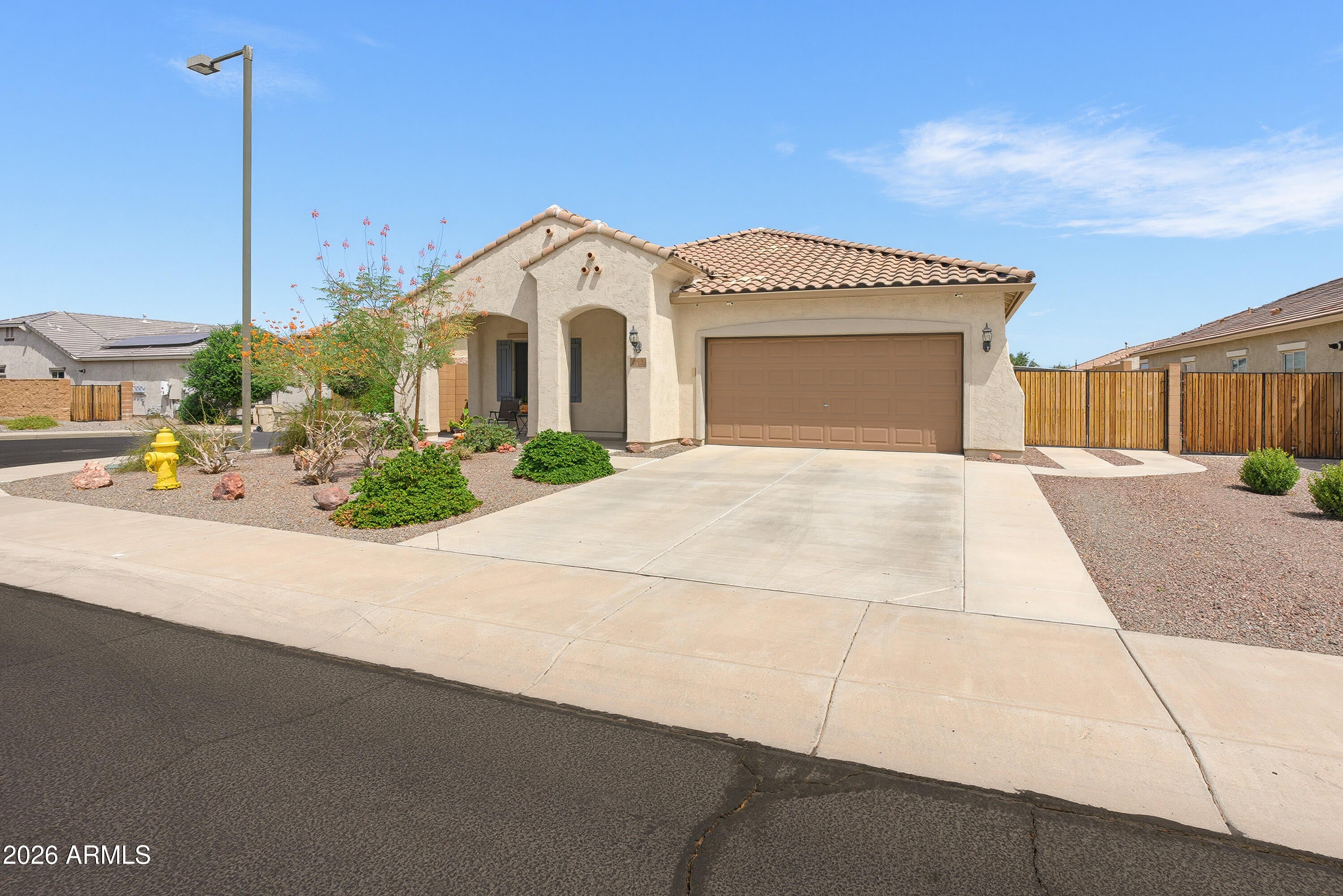 25996 W TONOPAH Drive