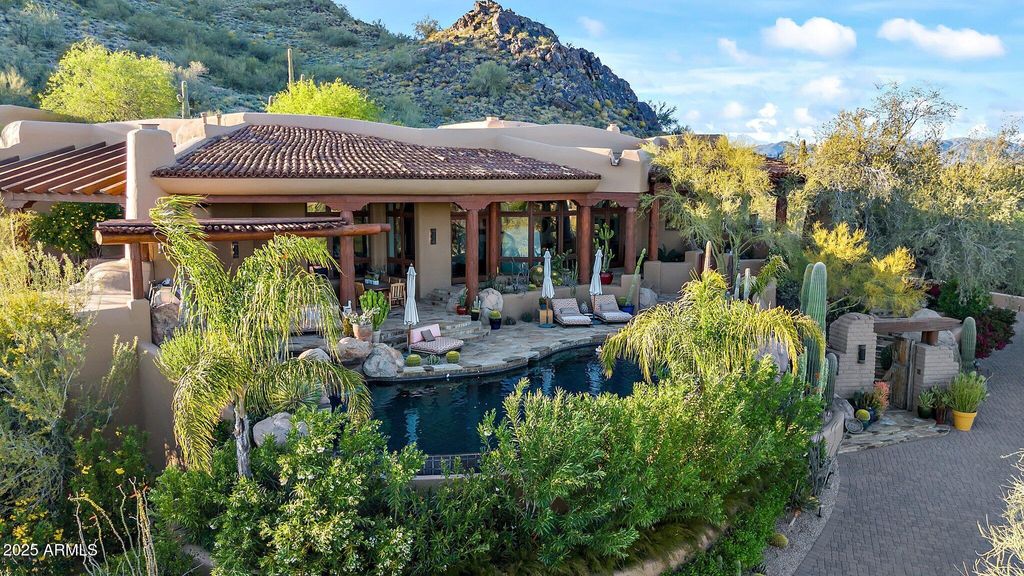 Photo of 8300 E Dixileta Drive #263, Scottsdale, AZ 85266 (MLS # 6933285)