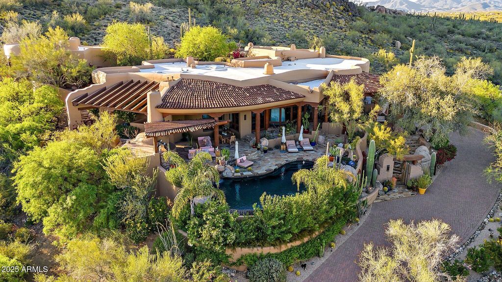 Photo of 8300 E Dixileta Drive #263, Scottsdale, AZ 85266 (MLS # 6933285)