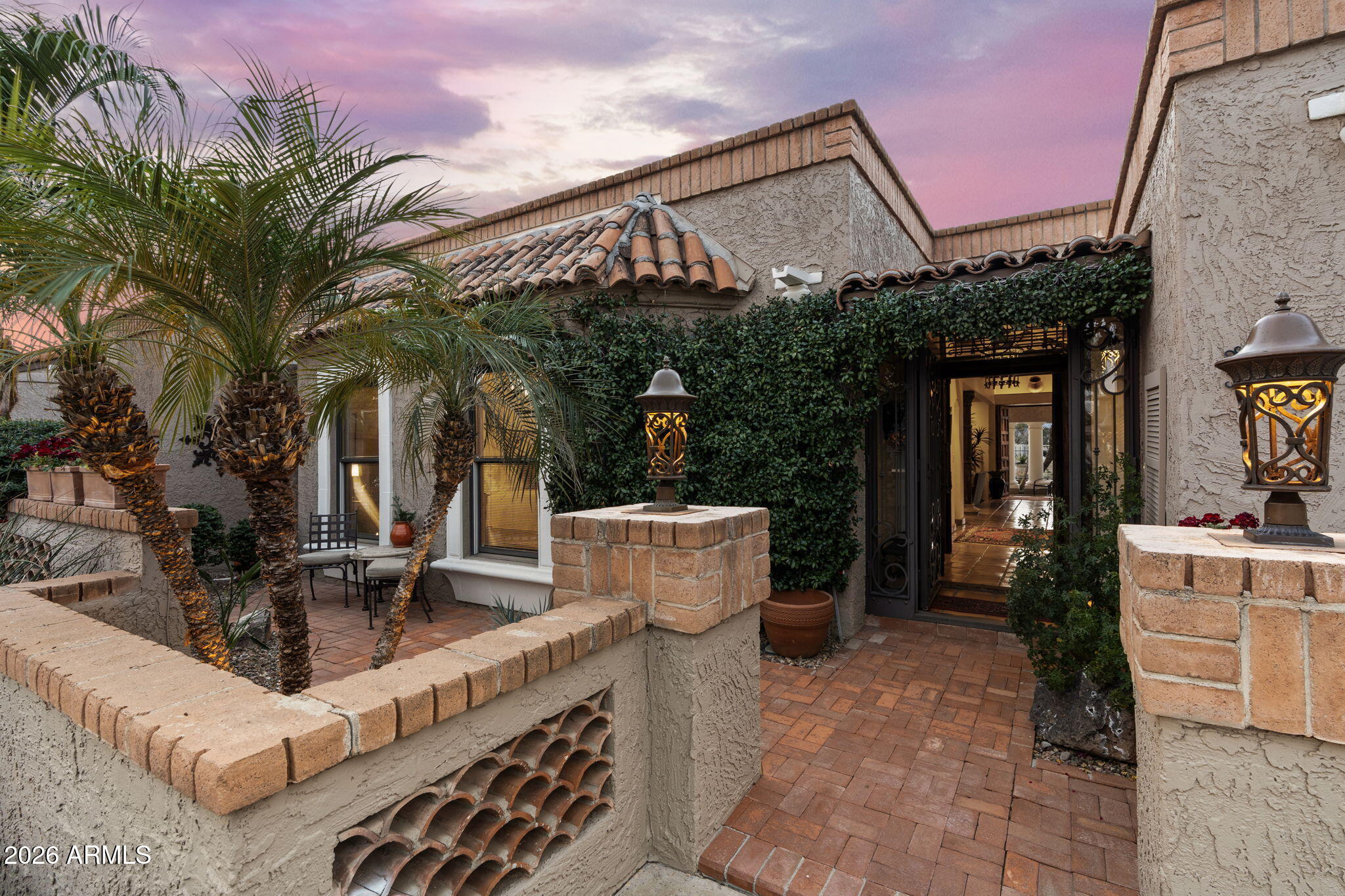 7806 N VIA DE FRONTERA --