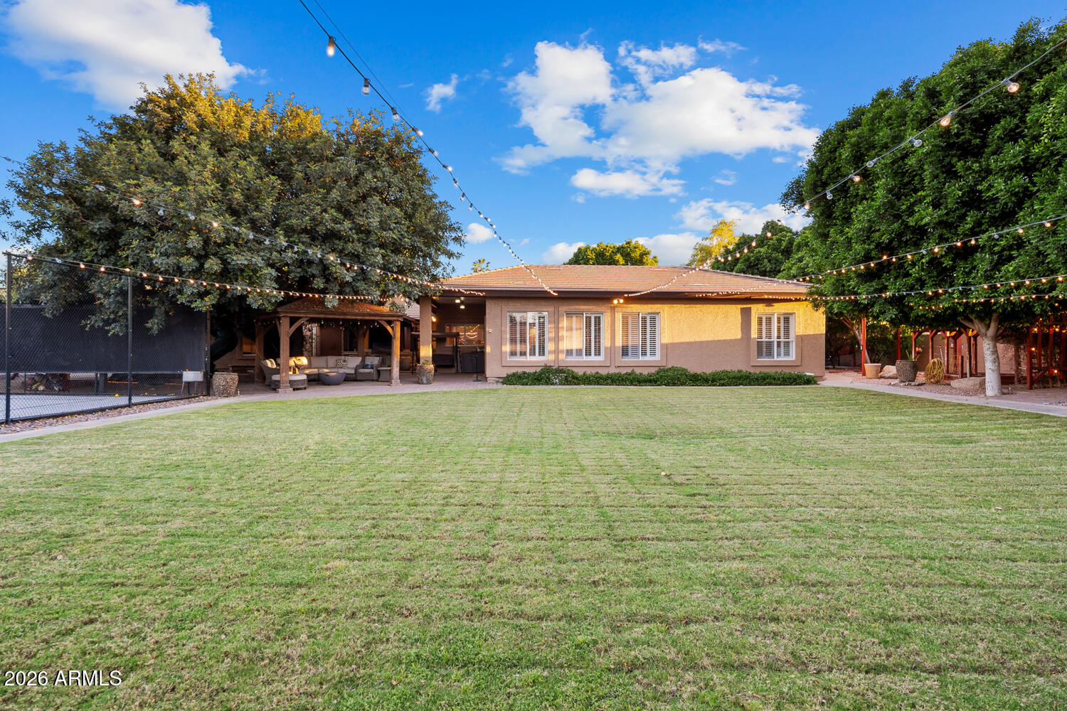 4106 E FAIRVIEW Circle