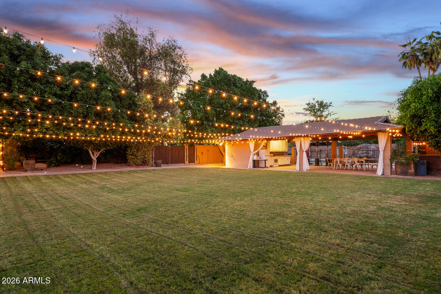 4106 E FAIRVIEW Circle