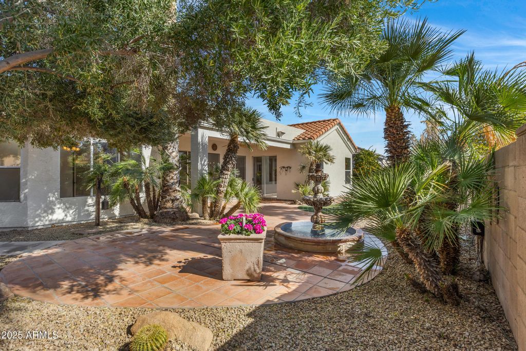 Photo of 721 W Cherrywood Drive, Chandler, AZ 85248 (MLS # 6916180)