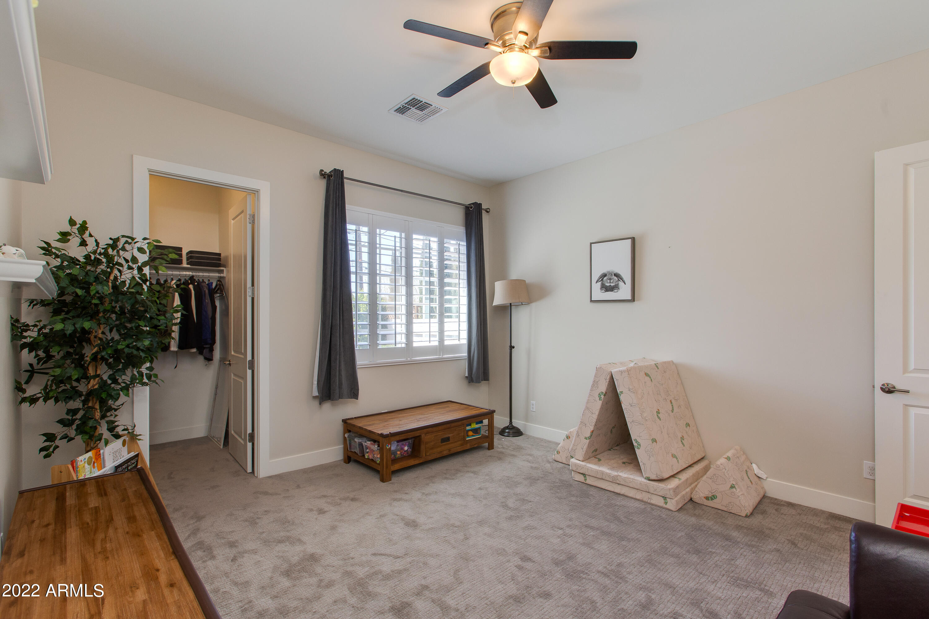 CAMELBACK VILLA - Residential