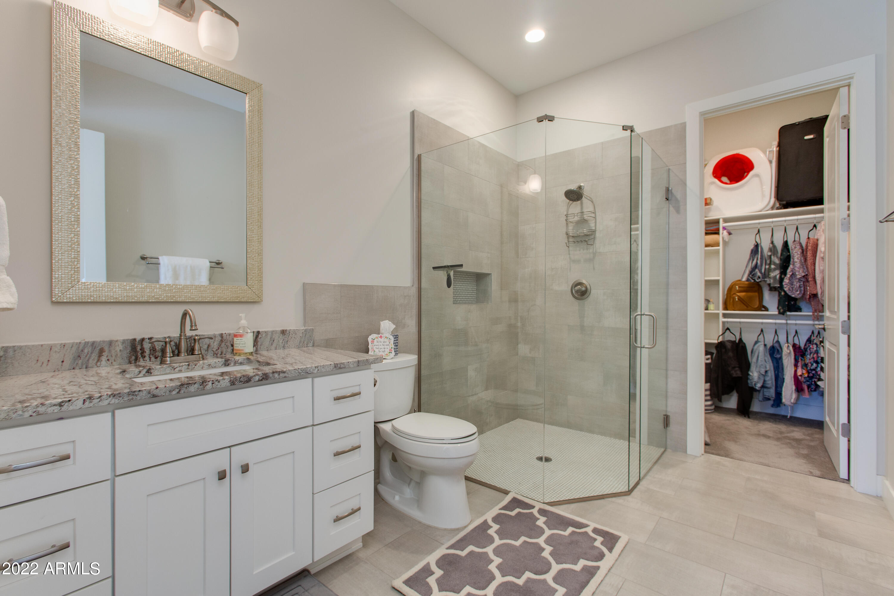 CAMELBACK VILLA - Residential