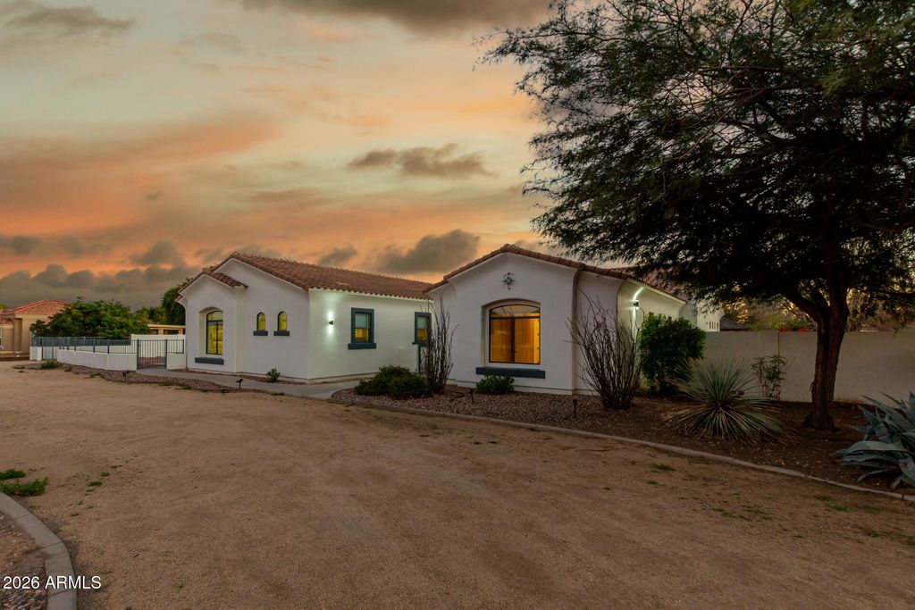 Photo of 18915 W College Drive, Litchfield Park, AZ 85340 (MLS # 6967106)