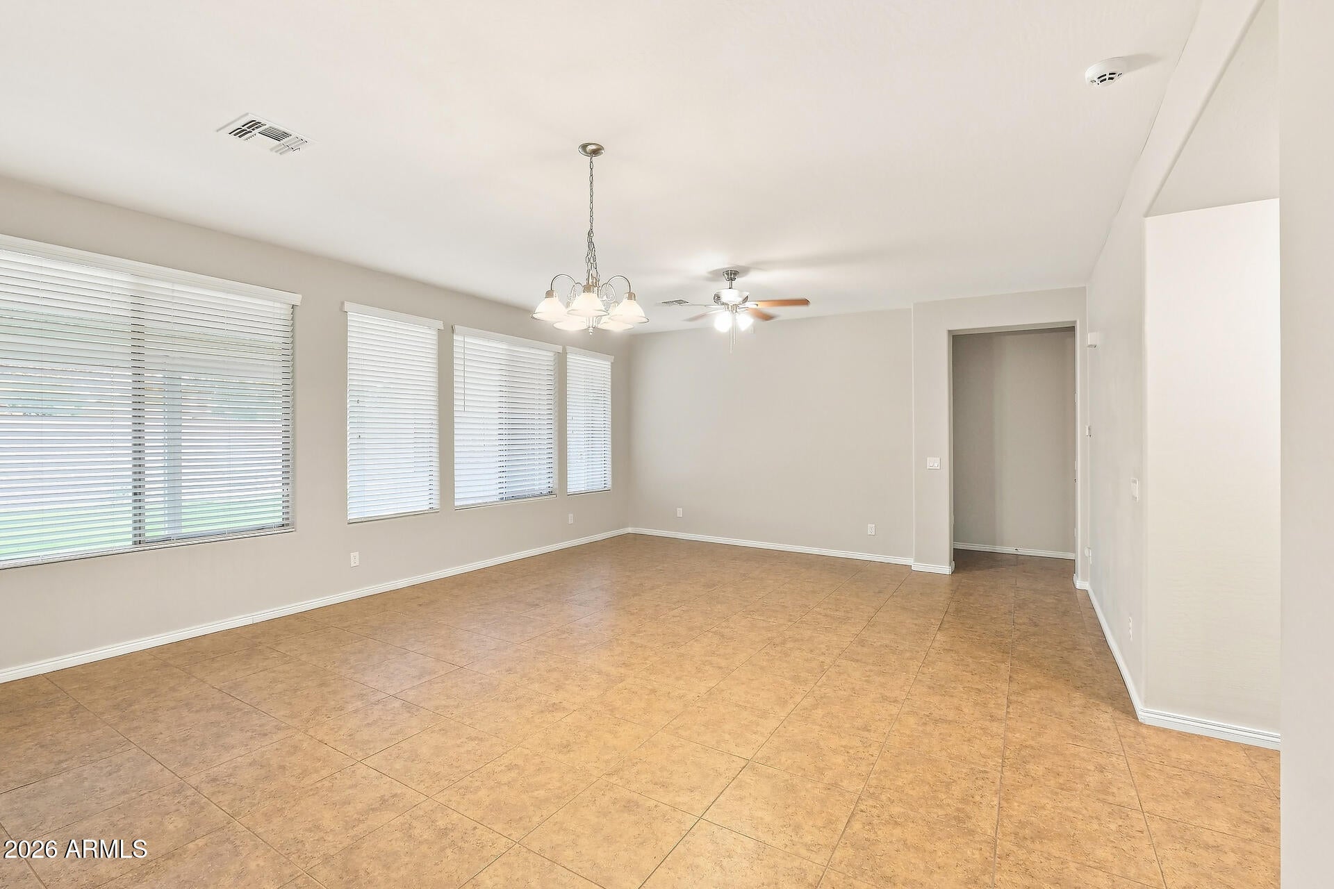 417 E CACTUS WREN Drive