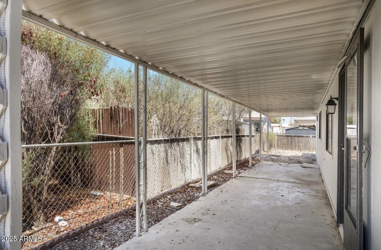 805 N Dysart Road 33